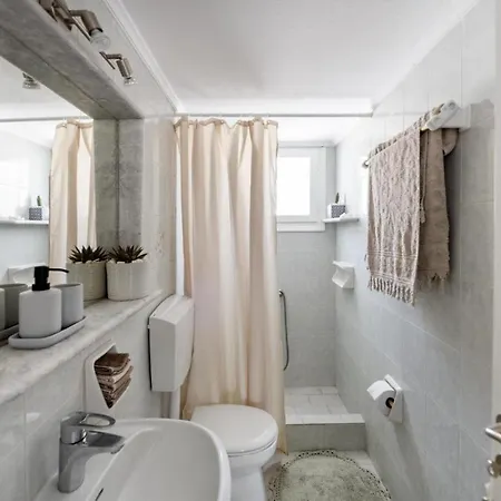 Parikia's Bright Comfort Appartement *